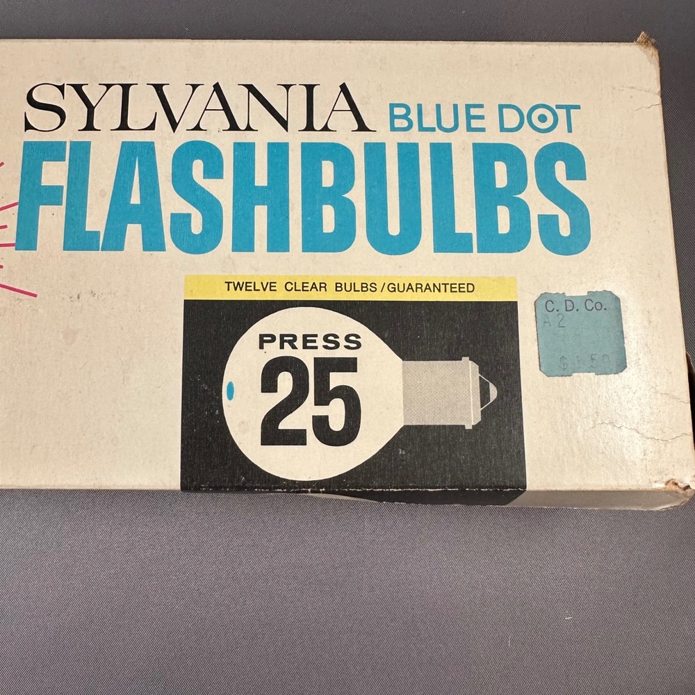 Sylvania Blue Dot Flashbulbs Press 25 Type 25 Clear 8 Count Vintage Photography - Picture 2 of 7